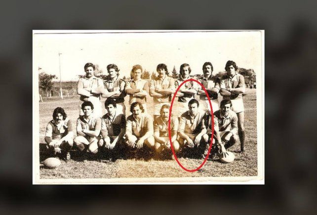 En una de las tantas alineaciones que integr&oacute; del plantel de primera del Club N&aacute;utico El Quill&aacute;.