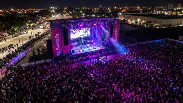 Tras el éxito de los Fan Fest de los Suramericanos, proponen convertir al Parque del Sur en un anfiteatro natural Tras el éxito de los Fan Fest de los Suramericanos, proponen convertir al Parque del Sur en un anfiteatro natural