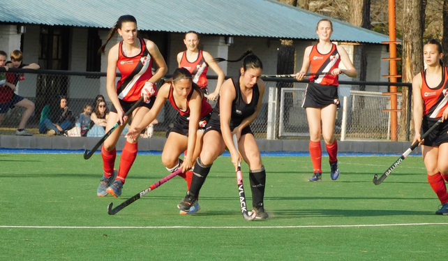Aracelis Vigliengo, Aylén Obredor y Cielo Gallo fueron las autoras de los goles para Universitario.
