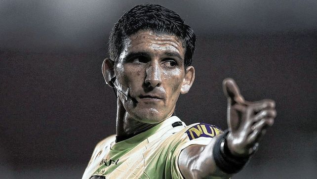 Andrés Merlos reemplazará a Pitana en el partido entre Talleres y Unión. 