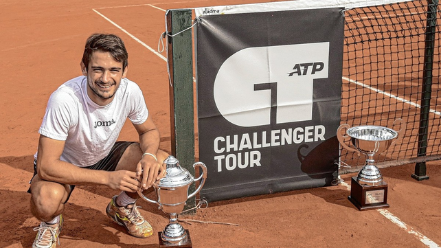 Inolvidable fin de semana tuvo en la capital santafesina, el bonaerense Navone, con un triunfo ante el paraguayo Vallejo.