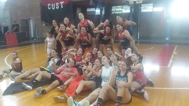 CUST U17 bajó a Santa Rosa, uno de los candidatos, y disputará la final del Clausura.