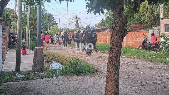 Doble homicidio. Sicarios persiguieron y asesinaron a tiros a una mujer y a un hombre en B Barranquitas de Santa Fe.