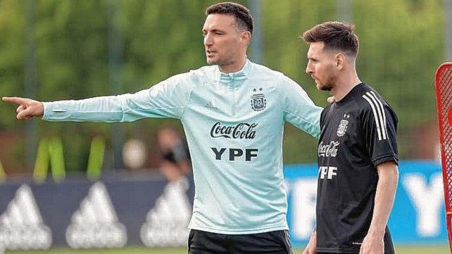 Scaloni confirmó la presencia de Messi desde el arranque para recibir a Venezuela este viernes.