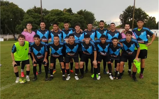 Cicl&oacute;n Racing igual&oacute; 0 a 0 con Universitario de Paran&aacute; en la vecina capital provincial en la Copa T&uacute;nel Subfluvial.