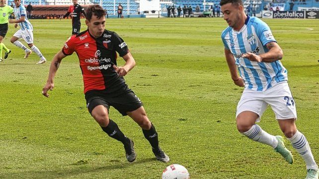 Julio Falcioni lament&oacute; las opciones que Col&oacute;n no pudo concretar y que luego se pag&oacute; caro por el empate de Atl&eacute;tico Tucum&aacute;n.