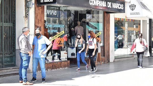 El aumento salarial para los empleados de comercio lo percibirán en junio.