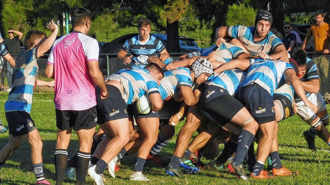 Los Gitanos se recuperaron de la derrota de la semana pasada y se mantienen punteros del Regional.