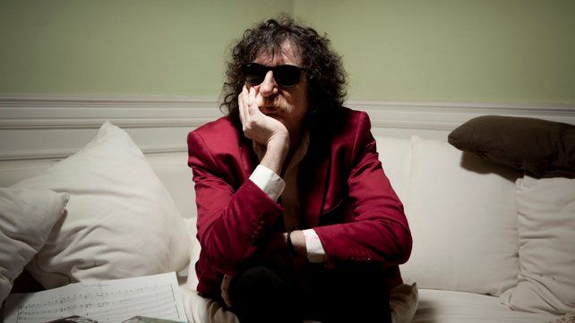 Charly García, un ícono de la cultura argentina que cumple 70 años. 