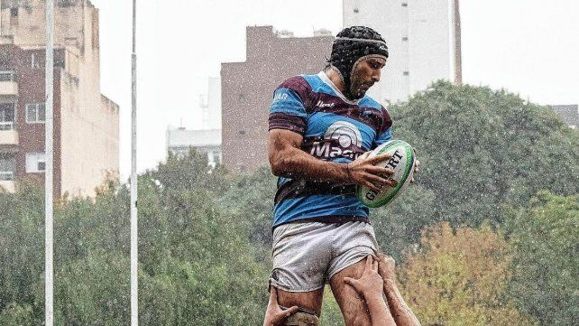 Las lluvias fueron un importante condicionante para poder ver un partido sin tantos errores y algo deslucido.