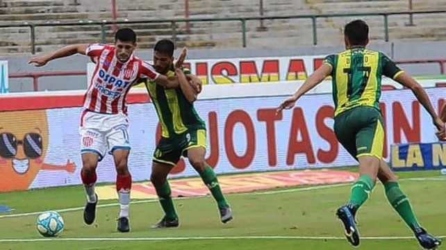 Azconzábal esperará hasta último momento a Juanchón García para el duelo de Unión ante Newell's en Rosario.