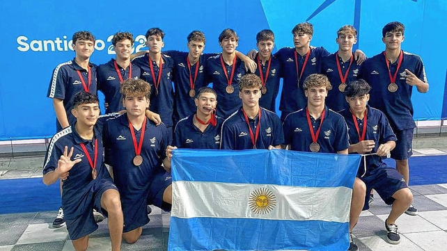 Los Yacarecitos se llevaron el bronce luego de superar por 13 a 6 al combinado de Perú. Los Yacarecitos se llevaron el bronce luego de superar por 13 a 6 al combinado de Perú.