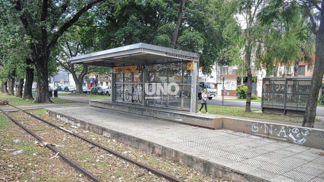 Tren Urbano: buscan transformar los apeaderos en oficinas de servicios y postas de la GSI. Foto: José Busiemi / UNO Santa Fe. Tren Urbano: buscan transformar los apeaderos en oficinas de servicios y postas de la GSI. Foto: José Busiemi / UNO Santa Fe.