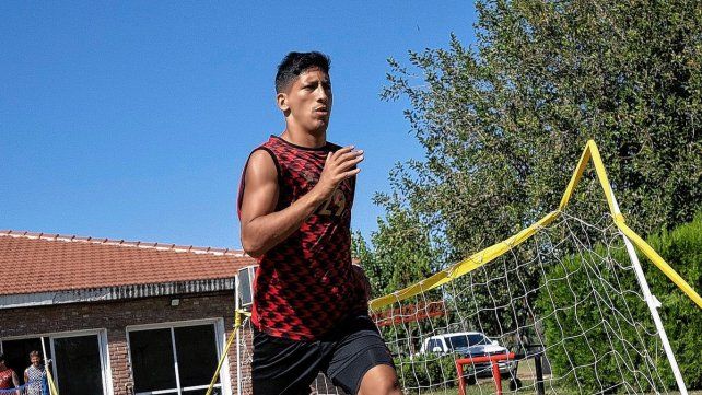 Rodrigo Aliendro estuvo haciendo tareas diferenciadas, pero no tendr&aacute; problemas de ser titular en Col&oacute;n para visitar a Atl&eacute;tico Tucum&aacute;n.