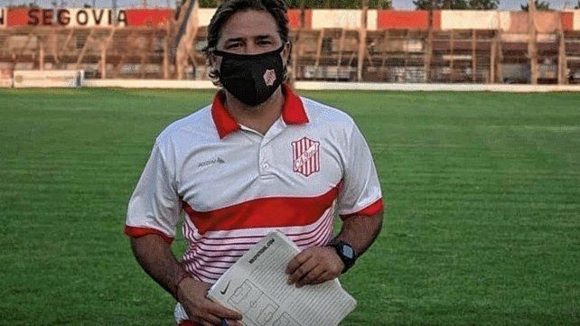 Pablo Bonaveri le dio todo el crédito a Eduardo Domínguez por el crecimiento de Colón