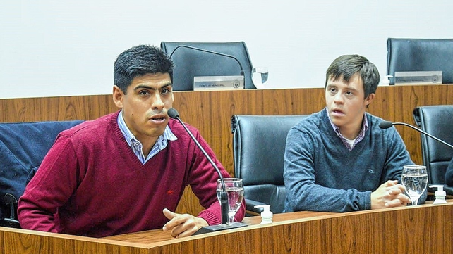 Mariano Oliva de Querandí RC, y Tomás Carlen de Santa Fe Rugby, fueron merecidamente reconocidos por el Concejo Municipal de Santa Fe.