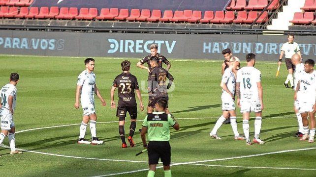 Colón igualó con Sarmiento por la 8ª fecha de la Liga Profesional. UNO Santa Fe | José Busiemi