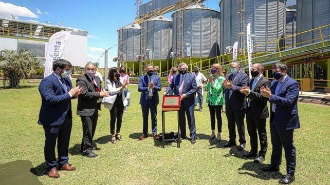 El anuncio del acuerdo entre las compañías Syngenta y Sinograin Oils Corporation para la venta a China de 1.2 millones de toneladas de soja originaria de Argentina y Uruguay