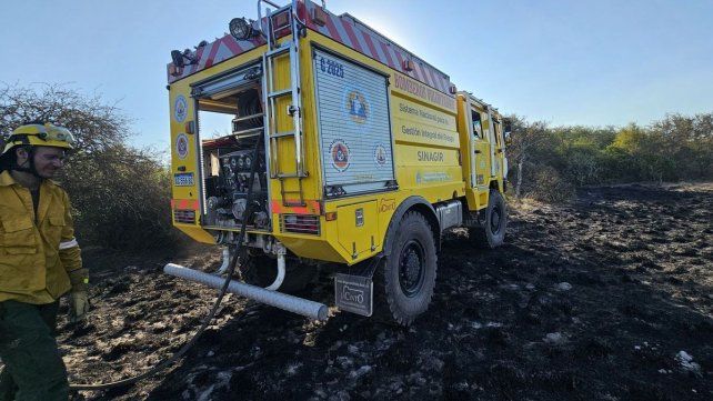 Brigadistas lograron apagar los incendios en Cacique Ariacaiquín