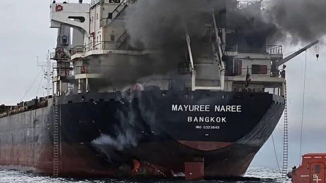 Buque de bandera tailandesa atacado cerca del Estrecho de Ormuz