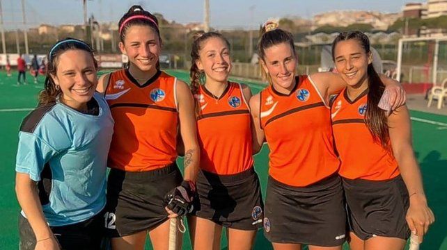 Pilar De Biase se formó deportivamente en La Salle Jobson, y Julieta Grenón lo hizo en Alma Juniors de Esperanza.