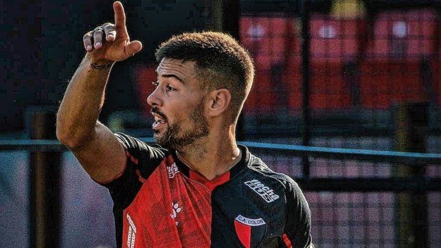 Federico L&eacute;rtora es uno de los jugadores que tiene cuatro amarillas y podr&iacute;a perderse la final si es que Col&oacute;n sortea a Independiente.  Foto: prensa Col&oacute;n