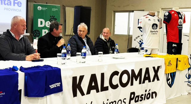Leandro Birollo, presidente de la Liga Santafesina, comando la presentación en el predio de Monte Vera.
