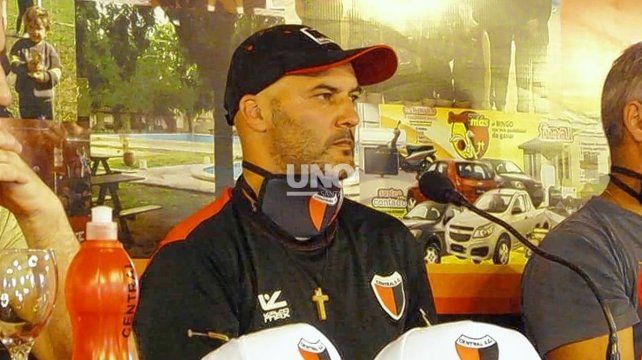 El exdefensor sabalero fue presentado oportunamente por las autoridades de la prestigiosa entidad sancarlina.