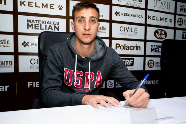 Julián Marcioni pasó la revisión médica en Colón.