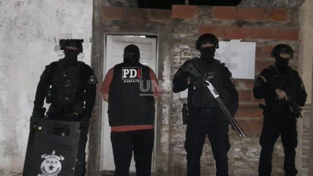 Cinco detenidos en allanamientos por microtráfico en Santa Fe y Santo Tomé 