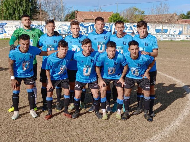 La Universidad del Litoral se trajo un cotizado triunfo en su visita a Santo Tomé al vencer al Griego 2 a 0.