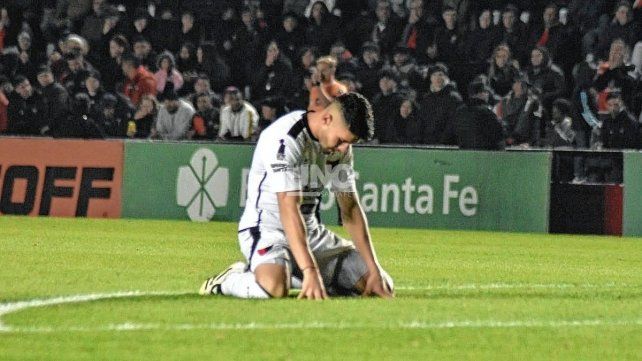 Colón lleva cuatro partidos en fila recibiendo goles. Colón lleva cuatro partidos en fila recibiendo goles.