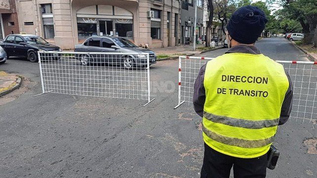 Cortes de tránsito por los trabajos de colocación de la rampa para unir el hospital Cullen con el hospital de campaña en el Liceo Militar. 