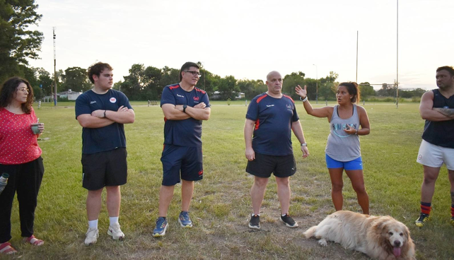 Gisela Acu&ntilde;a junto a Pepe Ruiz y Gero Aguilera son los conductores del plantel superior Cangrejo.