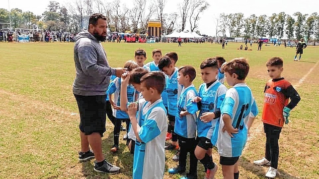 Hugo Serv&iacute;n coordinador de Cicl&oacute;n Racing, brind&oacute; detalles del tradicional torneo Lagunerito, que se desarrollar&aacute; en barrio Guadalupe.