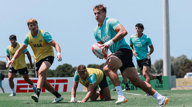 Santiago Mare es uno de los jugadores convocados por Santiago Gómez Cora para Los Pumas 7's. Santiago Mare es uno de los jugadores convocados por Santiago Gómez Cora para Los Pumas 7's.