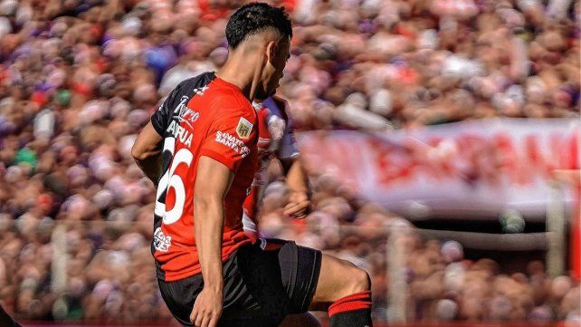 El paraguayo Carlos Arrúa llegó a Colón desde Nacional de Paraguay, a préstamo, hasta fin de año.