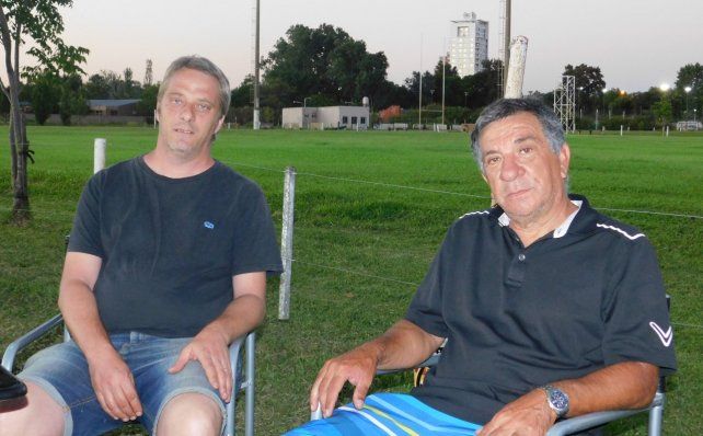 El presidente de Querand&iacute; RC, Juan Jos&eacute; Villar, y el coordinador del drving de golf, Edgardo Saint Bonnet.