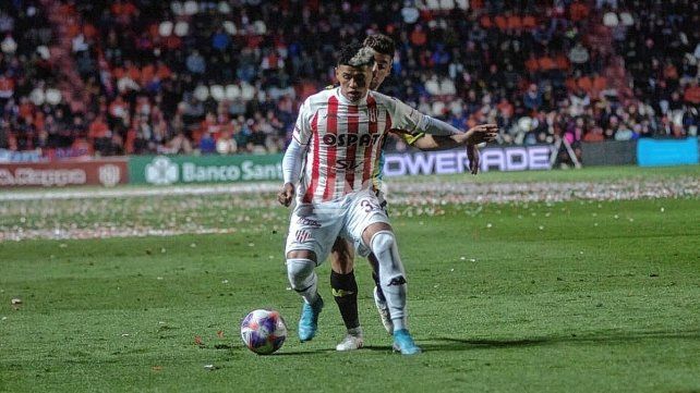 Imanol Machuca (foto) y Juan Nardoni llegar&aacute;n con cuatro amarillas al duelo entre Platense y Uni&oacute;n.