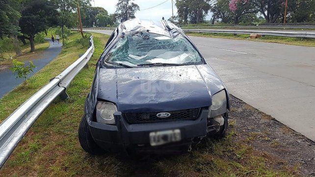 Así quedó el vehículo tras protagonizar el vuelco