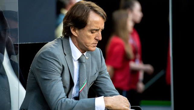Roberto Mancini renunci&oacute; como entrenador de Italia.