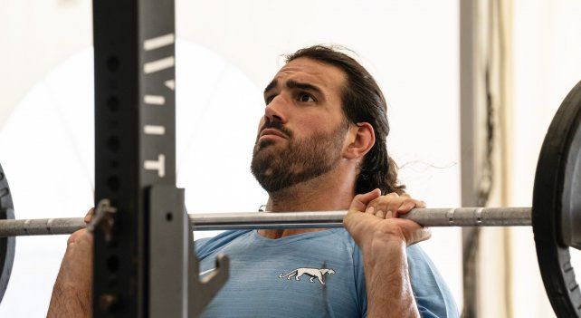  Lucas Paulos reemplazó a Pablo Matera y ya comenzó a trabajar en el campamento en Berre l