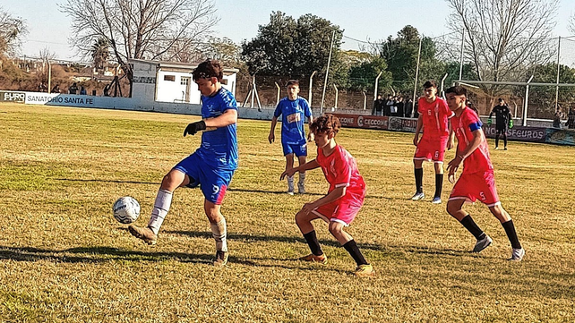 El representativo santafesino derrot&oacute; al conjunto rafaelino por 1 a 0 con gol de Gonzalo Chetta.