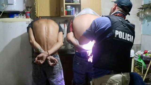 La Policía de Investigaciones, dependiente del Gobierno Provincial, realizó más de 300 allanamientos y logró detener a casi 300 personas entre enero y junio