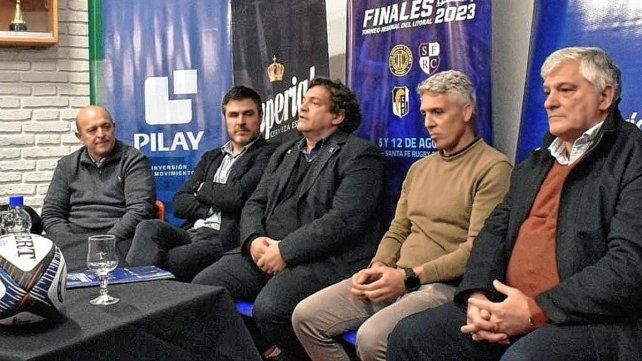  Las autoridades del Regional del Litoral brindaron detalles de la definición a jugarse el 5 y 12 de agosto próximo.