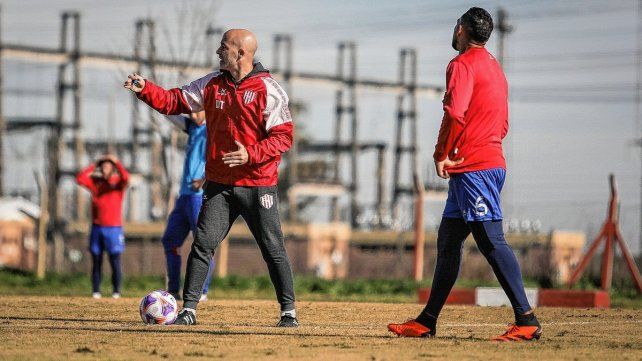 Sebastián Méndez mantendría los 11 de Unión para recibir a Independiente.