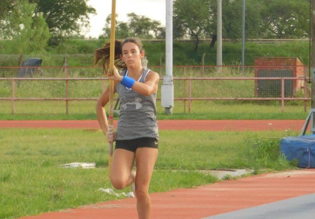 Gómez Iriondo ya había logrado pasar los 4 metros en el 2019 en Santiago de Chile, siendo la sexta en el historial argentino en conseguirlo.