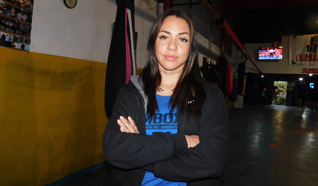 Sofía tiene 21 años, viene de ganar en el Roque Otrino, y el sábado 18 peleará en la ciudad de Paraná.