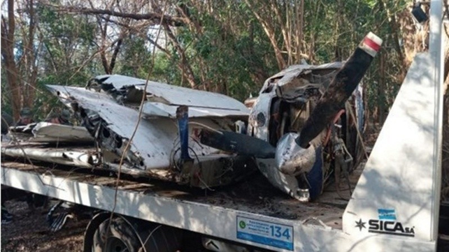 Destruída. La avioneta detectada en agosto en un pequeño monte dentro de un campo de Pergamino (Rosario 3). Destruída. La avioneta detectada en agosto en un pequeño monte dentro de un campo de Pergamino (Rosario 3). 