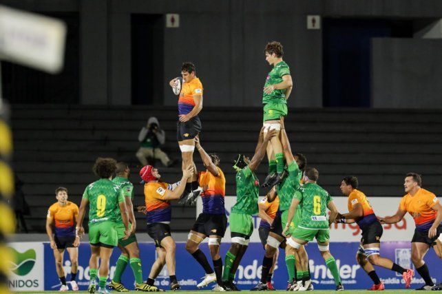 En la capital uruguaya, en el estadio Charr&uacute;a de Montevideo, los Jaguares XV anotaron diez tries frente al conjunto brasilero. Gentileza: UAR